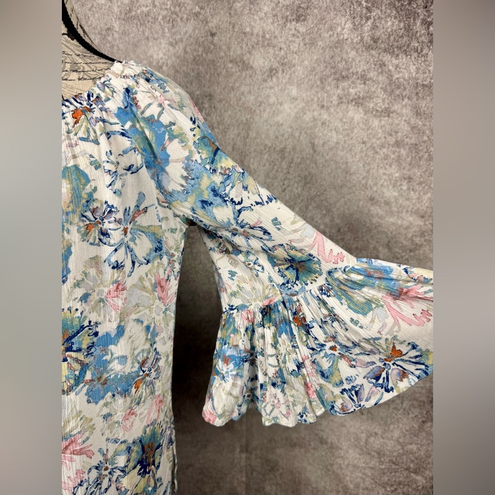 Karen Kane USA Boho Chic Blue & Pink Floral Bell Sleeve Tunic Top Size M - Picture 7 of 8